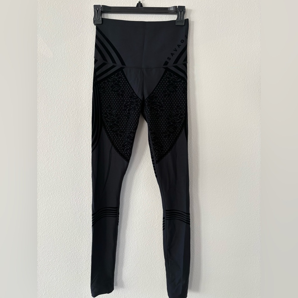 Savage X Fenty Women's Black Leggings High-Waist w/ velvet burnout NWOT